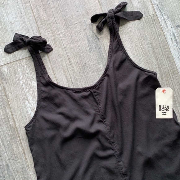 🔥🔥BILLABONG - KAUAI PLAYSUIT🔥🔥 - Picture 6 of 8